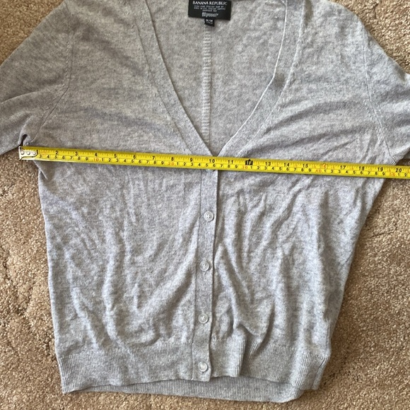 Banana Republic Italian Superloft Ruffle Cuff Cardigan in Heather Gray - M - Picture 4 of 6